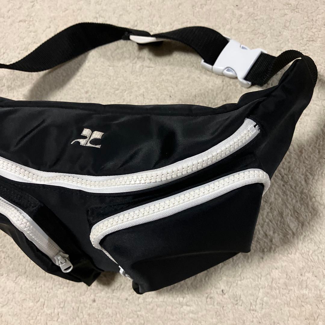 美品　クレージュ　ロゴ　ボディバッグ　ウエストポーチ　ナイロン　ブラックホワイト