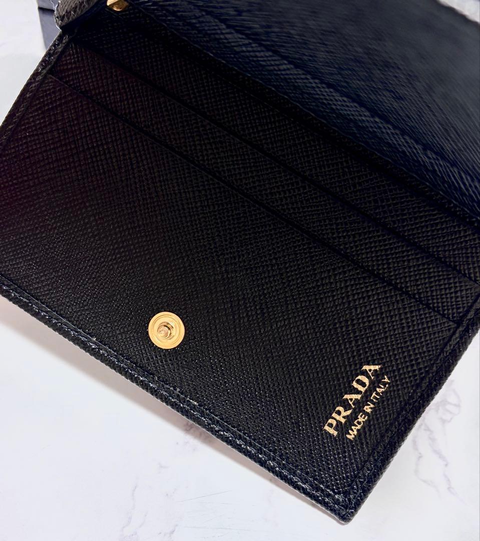 PRADA 財布　サフィアーノ メタル