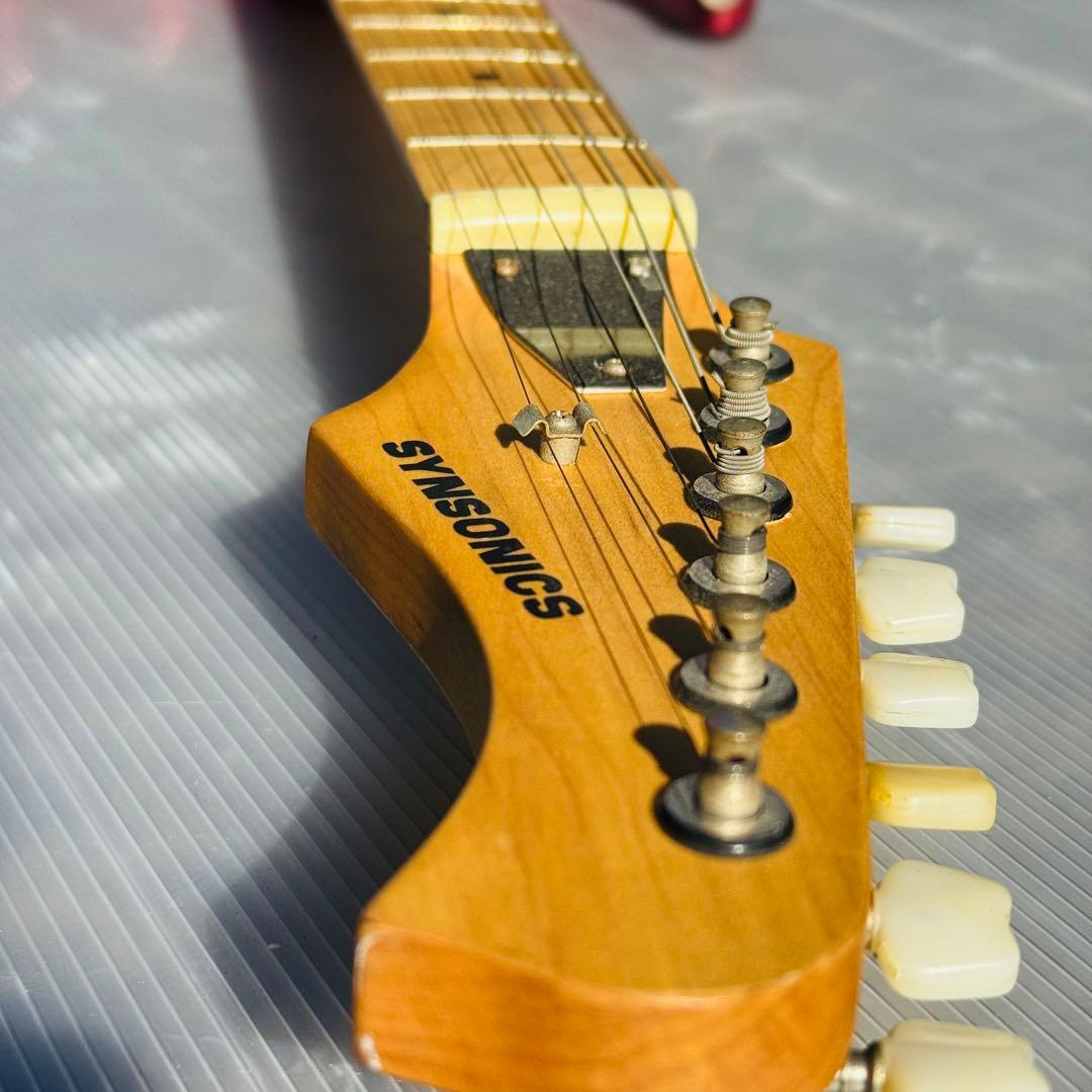 SYNSONICS シンソニックス アンプ内蔵 スピーカー搭載 エレキギター