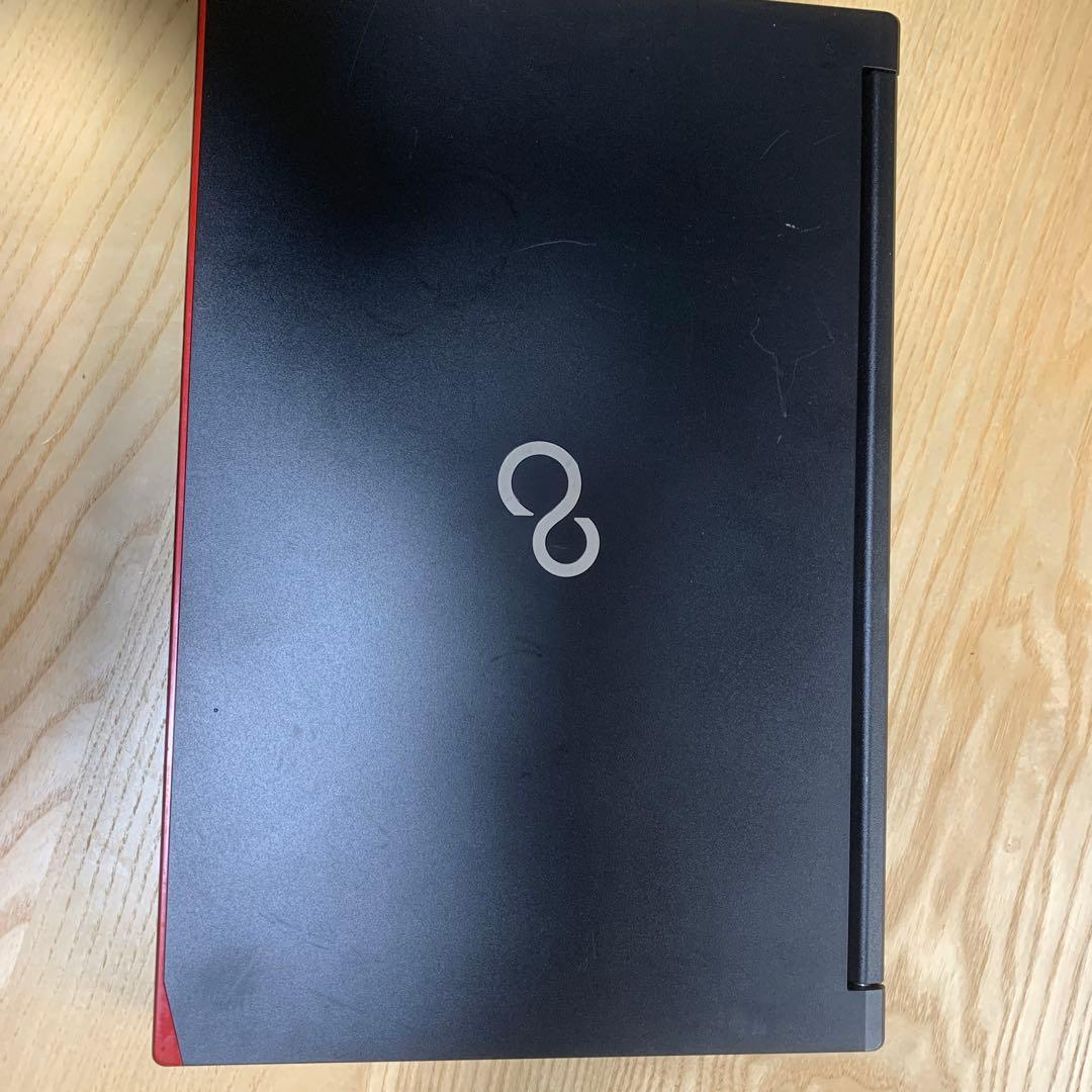 Fujitsu Lifebook A577/SノートPC
