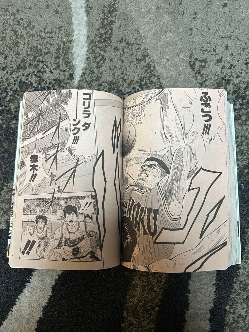 SLAM DUNK 完全版　全巻セット➕映画グッズ　イラスト集　漫画初版あり