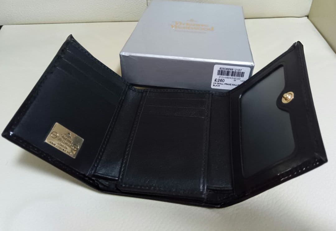 未使用品✨Vivienne Westwood 三つ折り財布 ブラック エナメル