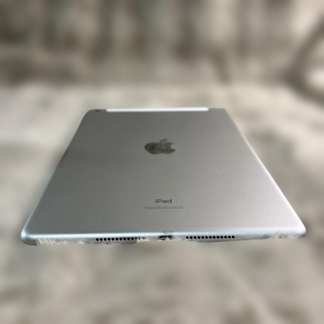 暖*樺様 Apple iPad (第８世代) Wi-Fi + Cellular