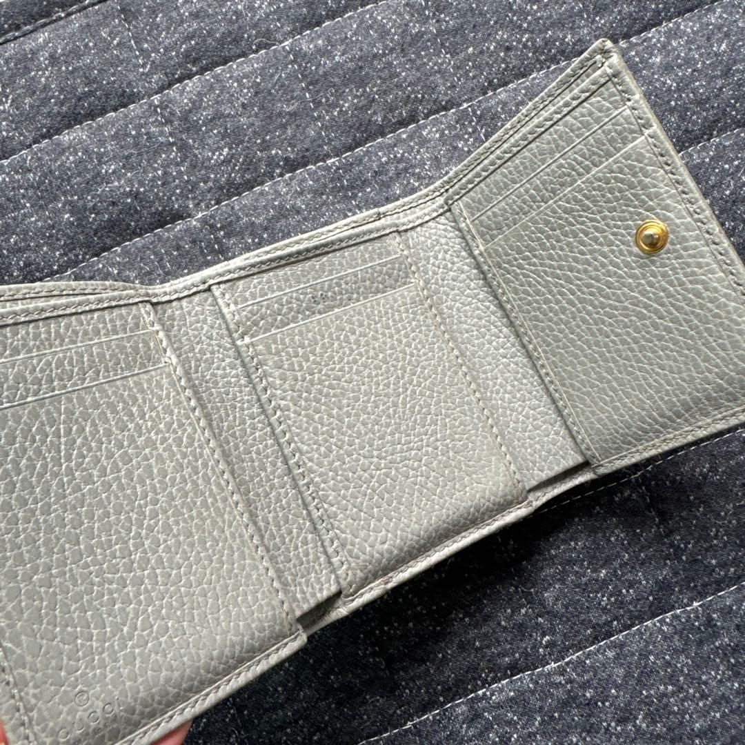 Gucci ライトグレー 三つ折り財布