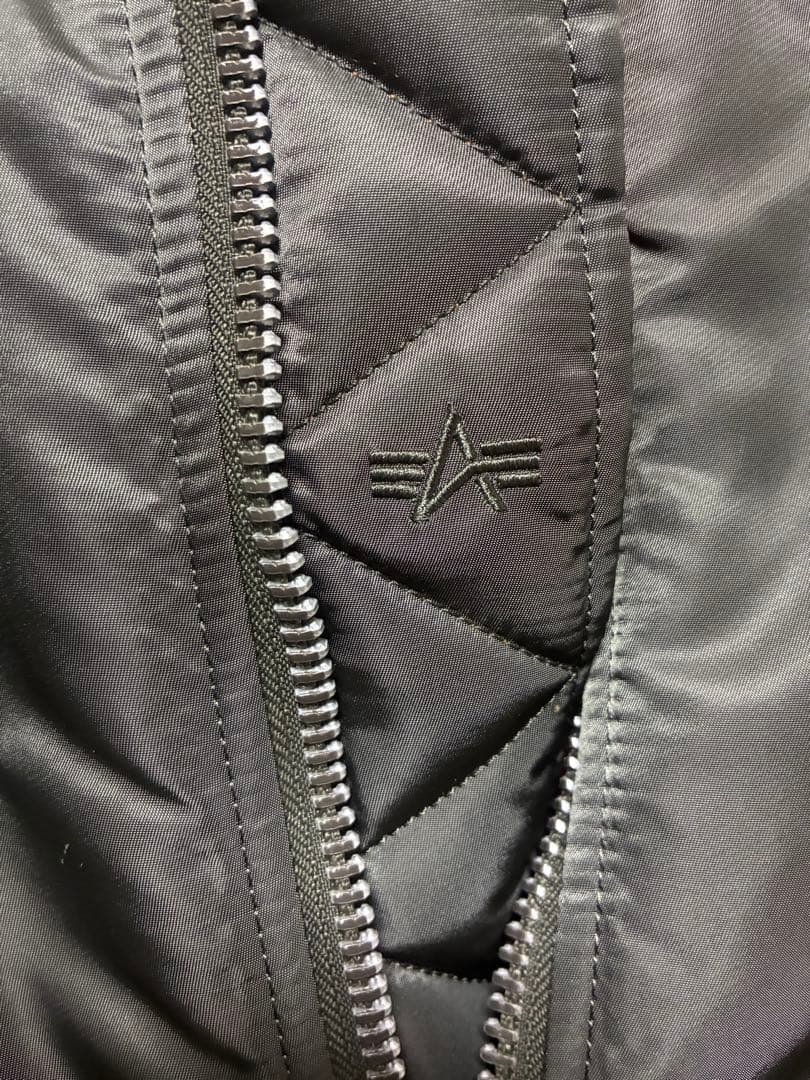 Alpha Industries MA-1 ジャケット オリーブグリーン