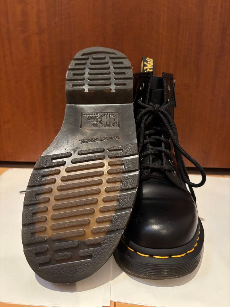 Dr. Martens ブラックレザーブーツ