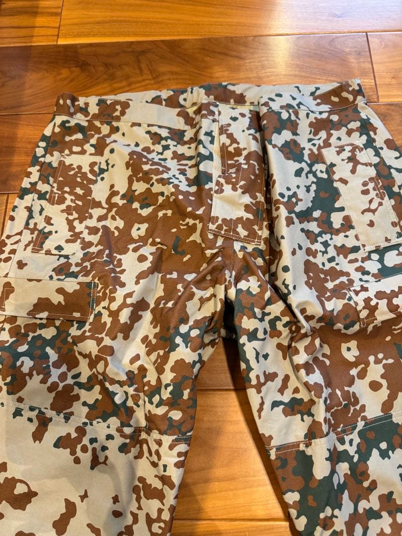 実物 デンマーク軍 M-84 デザートカモ WATERPROOF オーバーパンツ