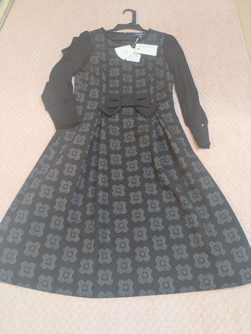 エムズグレイシー♡フラワー柄　大人気ワンピース♡新品タグ付き 極美40
