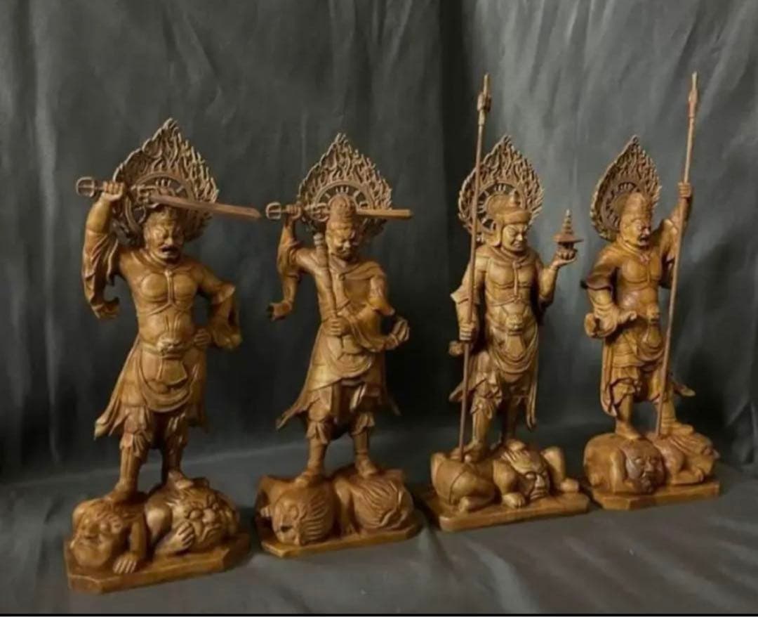 総柘植材　仏教工芸品　時代彫刻　一刀彫　極上彫　木彫仏像　四天王立像