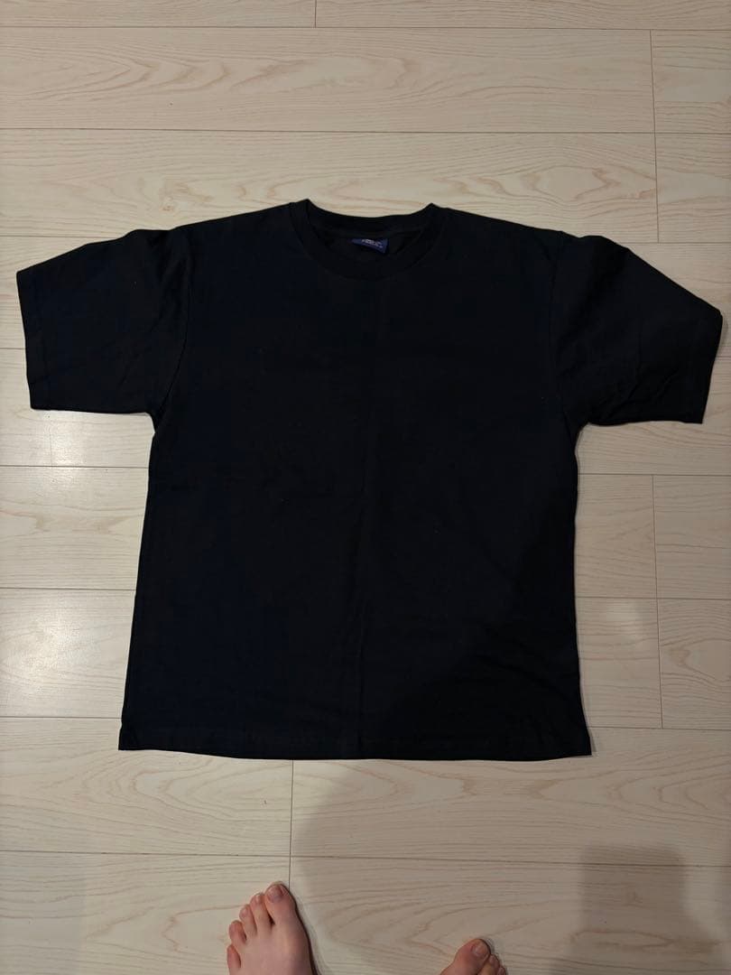 FEELS ブラック Tシャツ グラフィックプリント 上杉柊平