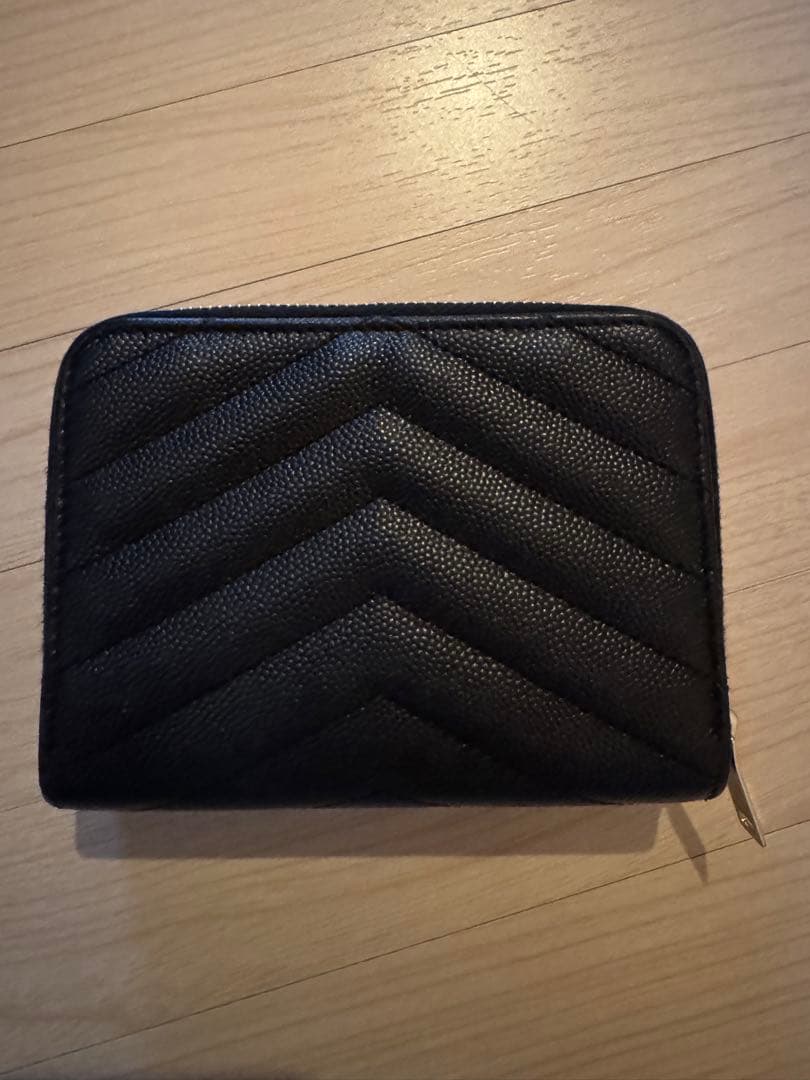 Saint Laurent 二つ折り財布