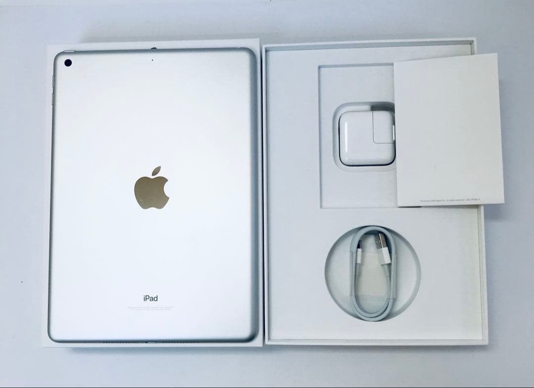 Apple iPad 第8世代 Wi-Fi 32GB 【美品】