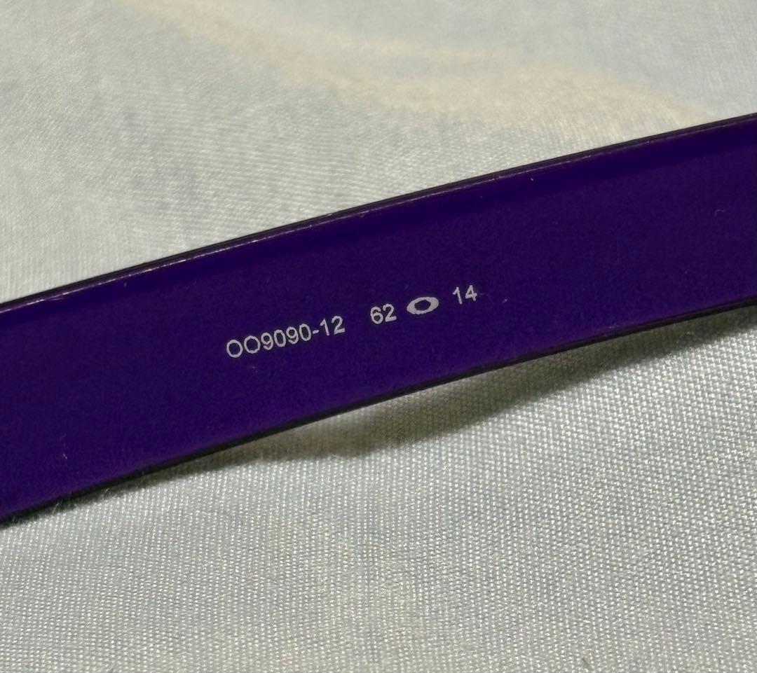 Oakley オークリー　スポーツサングラス　むらさき　パープル　グレーのレンズ
