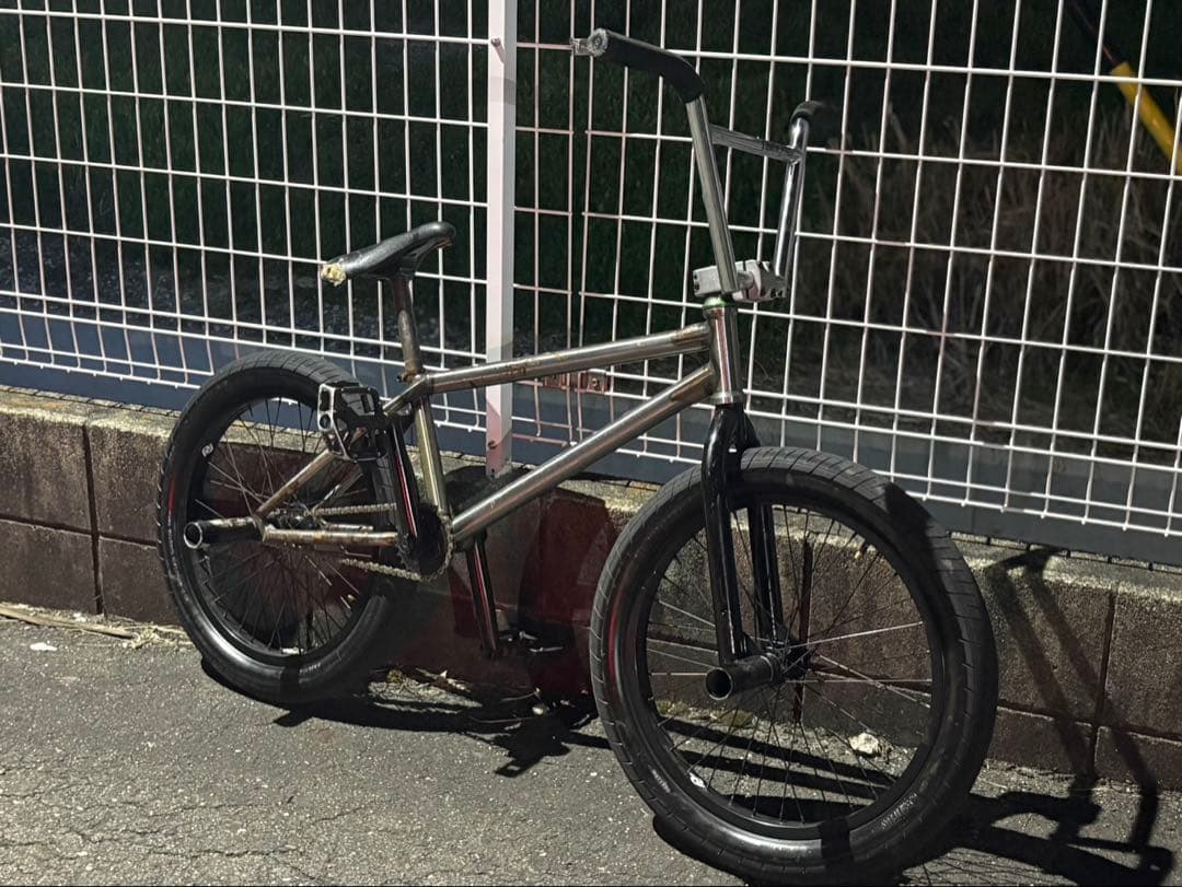 t4naka　　BMX cult shorty 20インチ