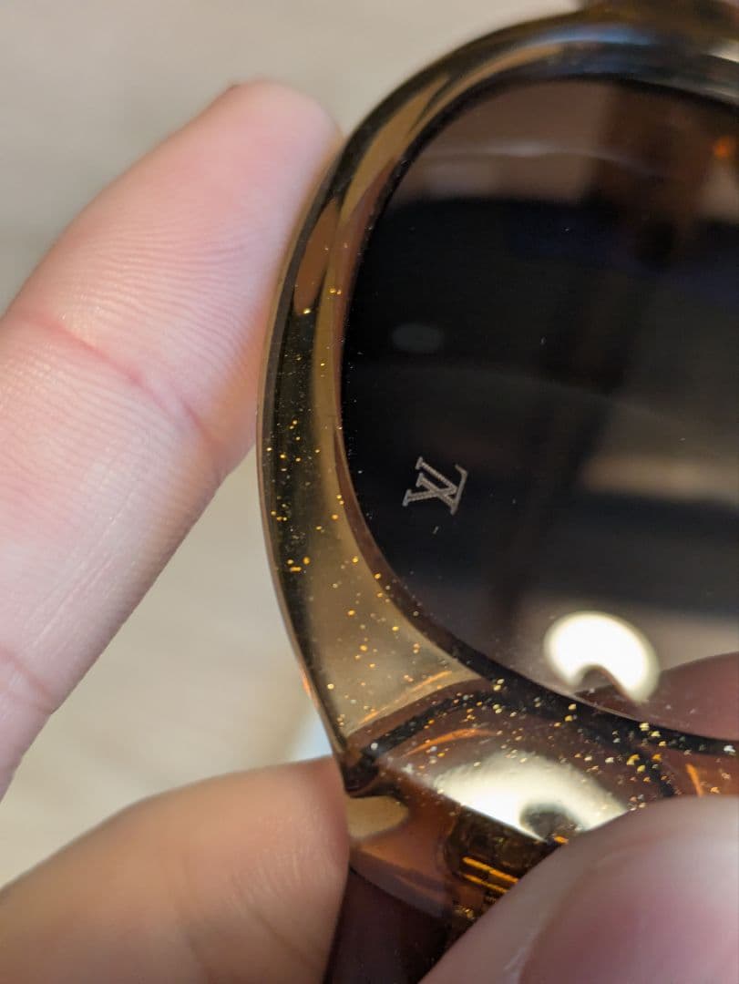 Louis Vuitton ラウンド型サングラス　z0032e