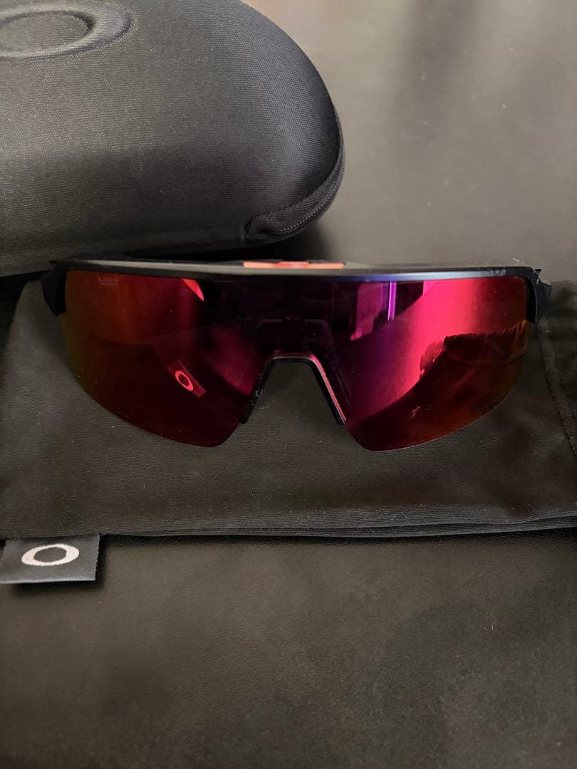 Oakley スートロライト