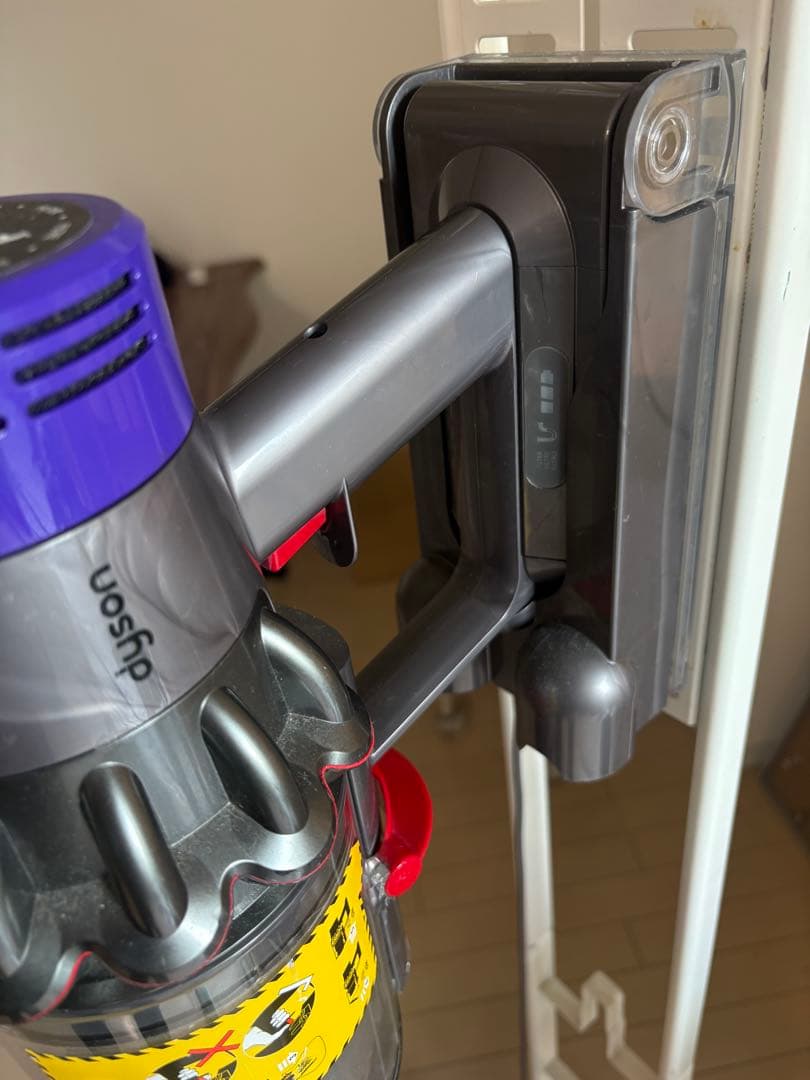 Dyson V10 Fluffy SV12 FF LF（スタンド・付属品付き）