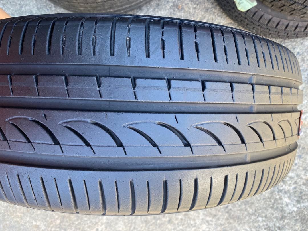 PIRELLI POWERGY 205/55/16 4本セット送料込み