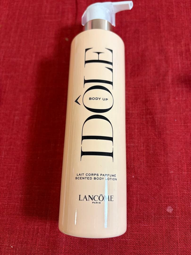 ☆週末セール☆ランコム　IDÔLE BODY UP ボディクリーム 200ml
