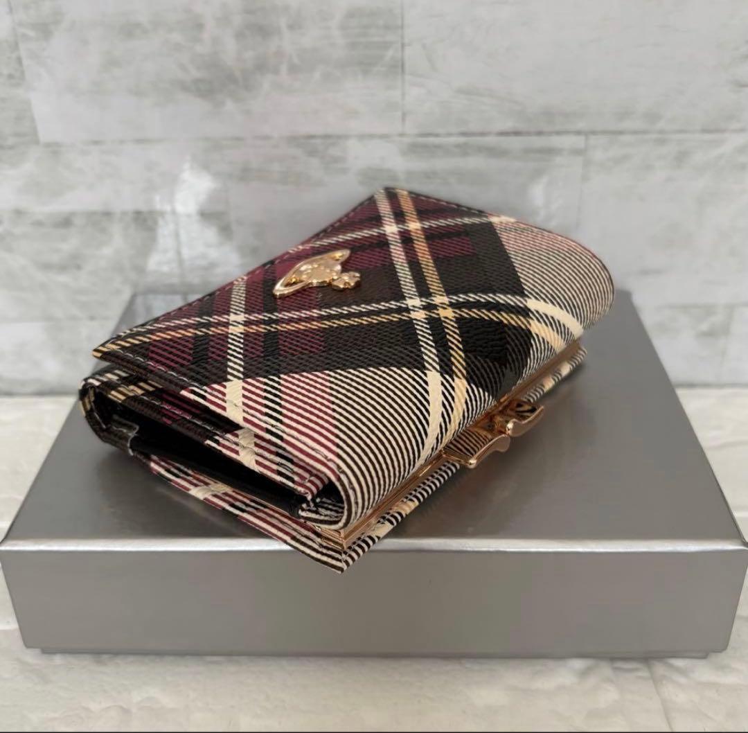 人気モデル！vivian westwood 三つ折りスモールフレームウォレット