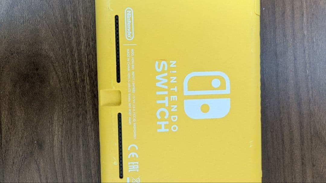Nintendo Switch Lite イエロー 本体 動作OK　SDカード付