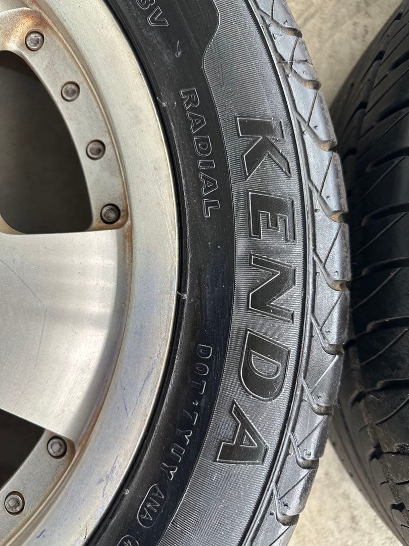 送料無料　215/55R17 ハイエースから取外