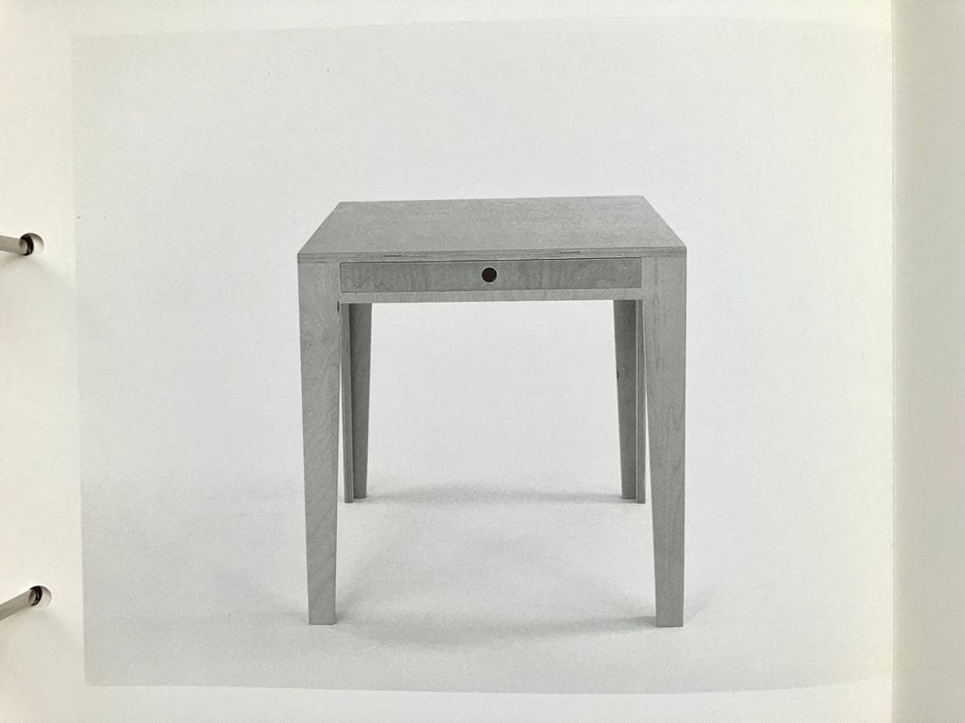 積層合板によるドイツ製家具のカタログ