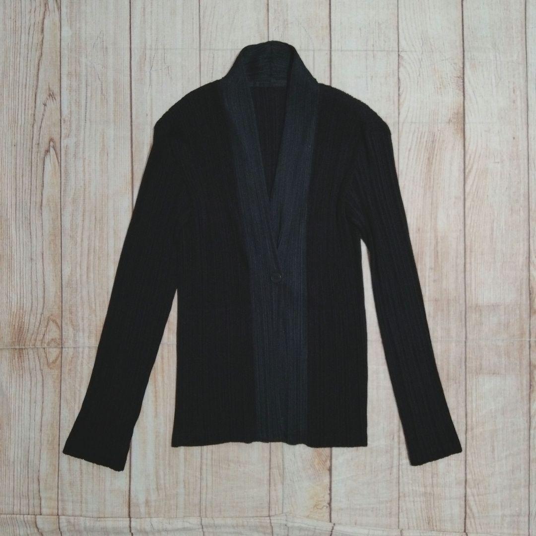 ISSEY MIYAKE　イッセイミヤケ　プリーツ カーディガン