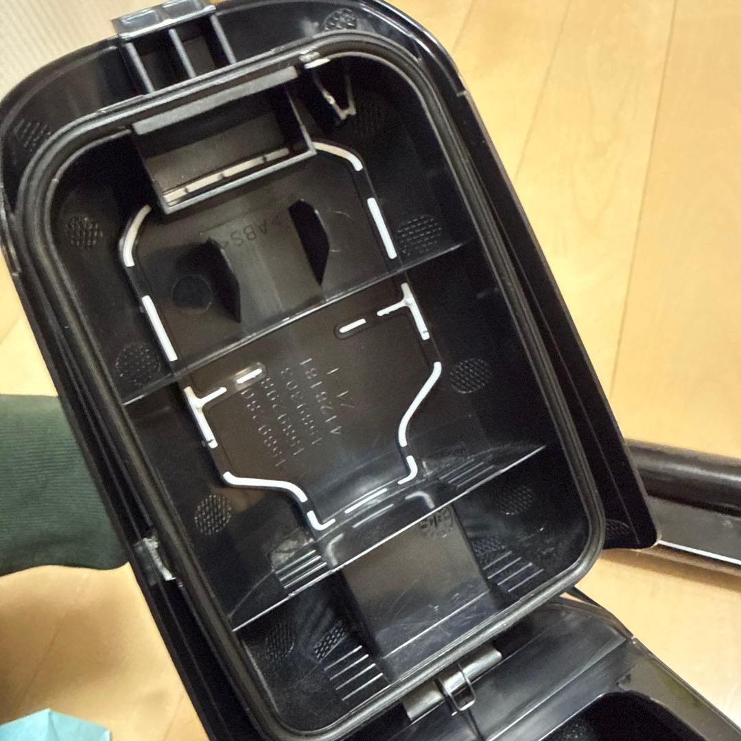 a*k様 美品！makita 充電式クリーナー ターボ60 CL113FD ブラ