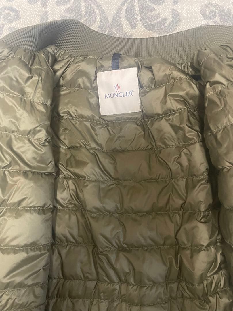 ☆Jayiii☆！美品☆正規品☆モンクレール ☆MIRAC☆カーキ色☆