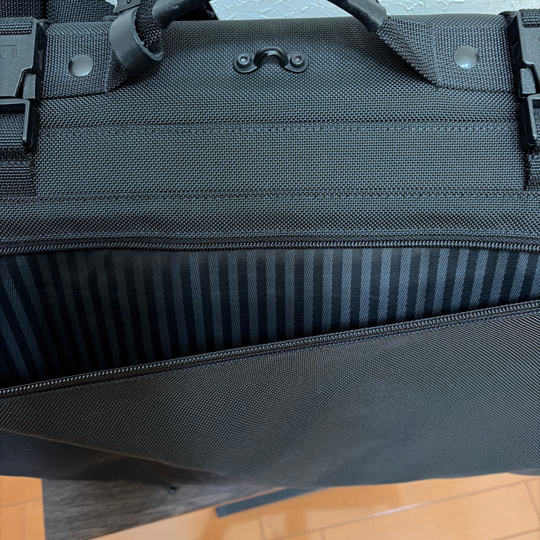 TUMI 236D3 三つ折り式ガーメントバッグ