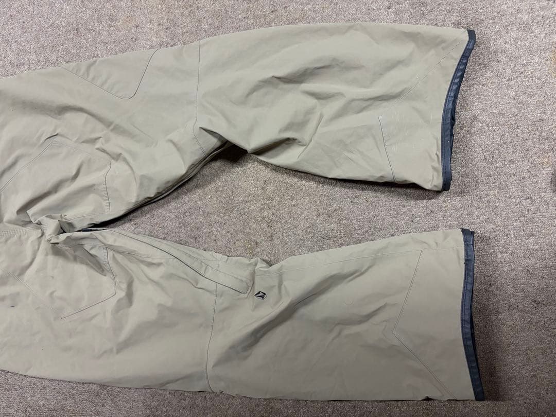 Radial VOLCOM GORE-TEX スノーボードパンツ ベージュ