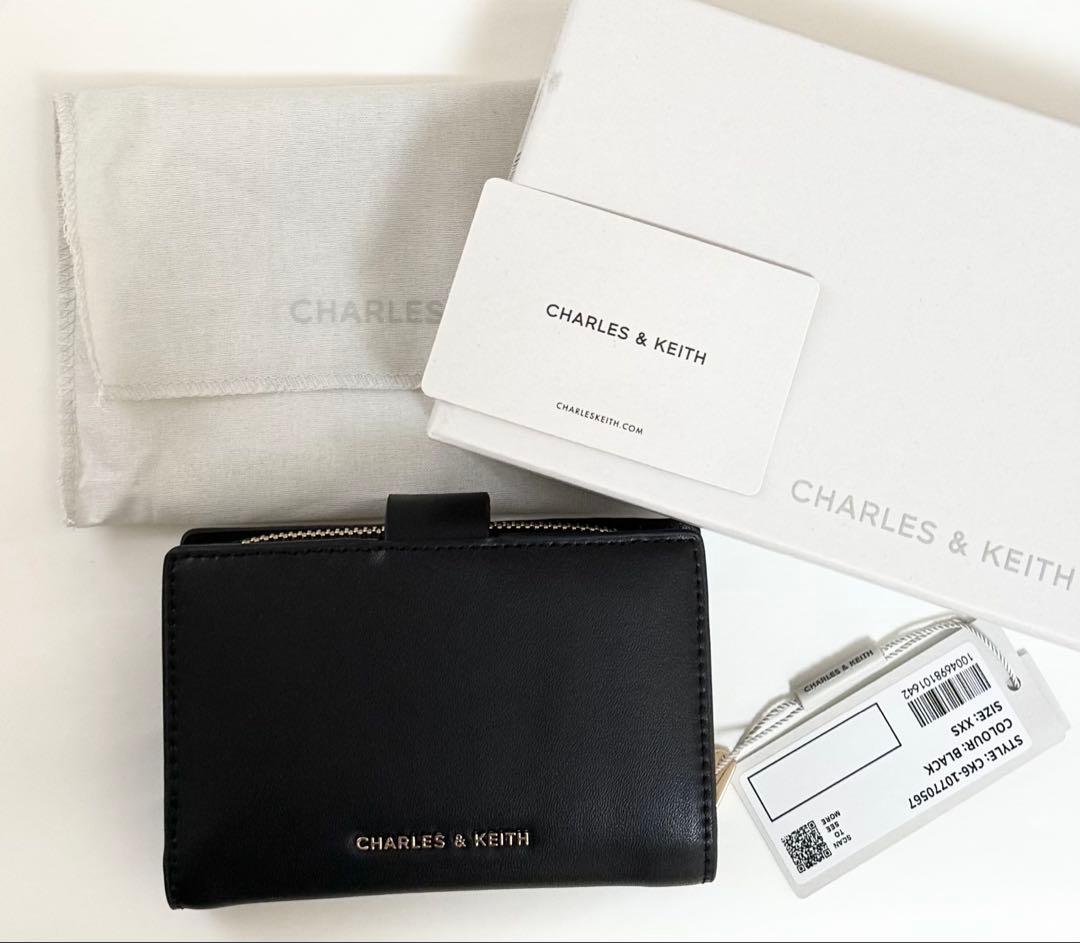 CHARLES & KEITH ダキ ベルトウォレット ブラック 新品未使用