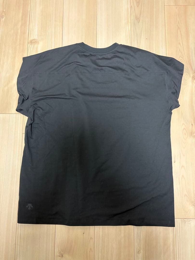 デサントオルテライン Tシャツ