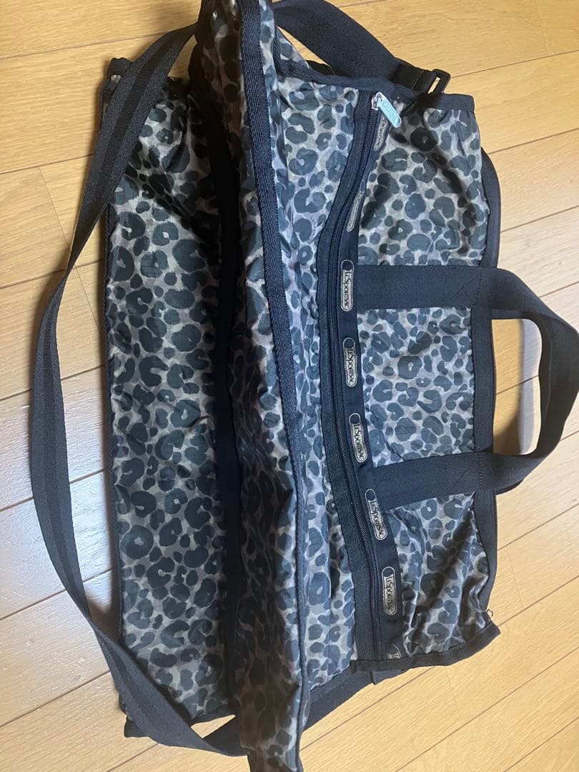 美品　大容量　LeSportsac ヒョウ柄♡ボストンバッグ　旅行バッグ