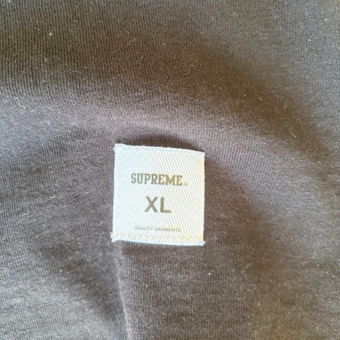 【値下げ検討】supreme T-shirt
