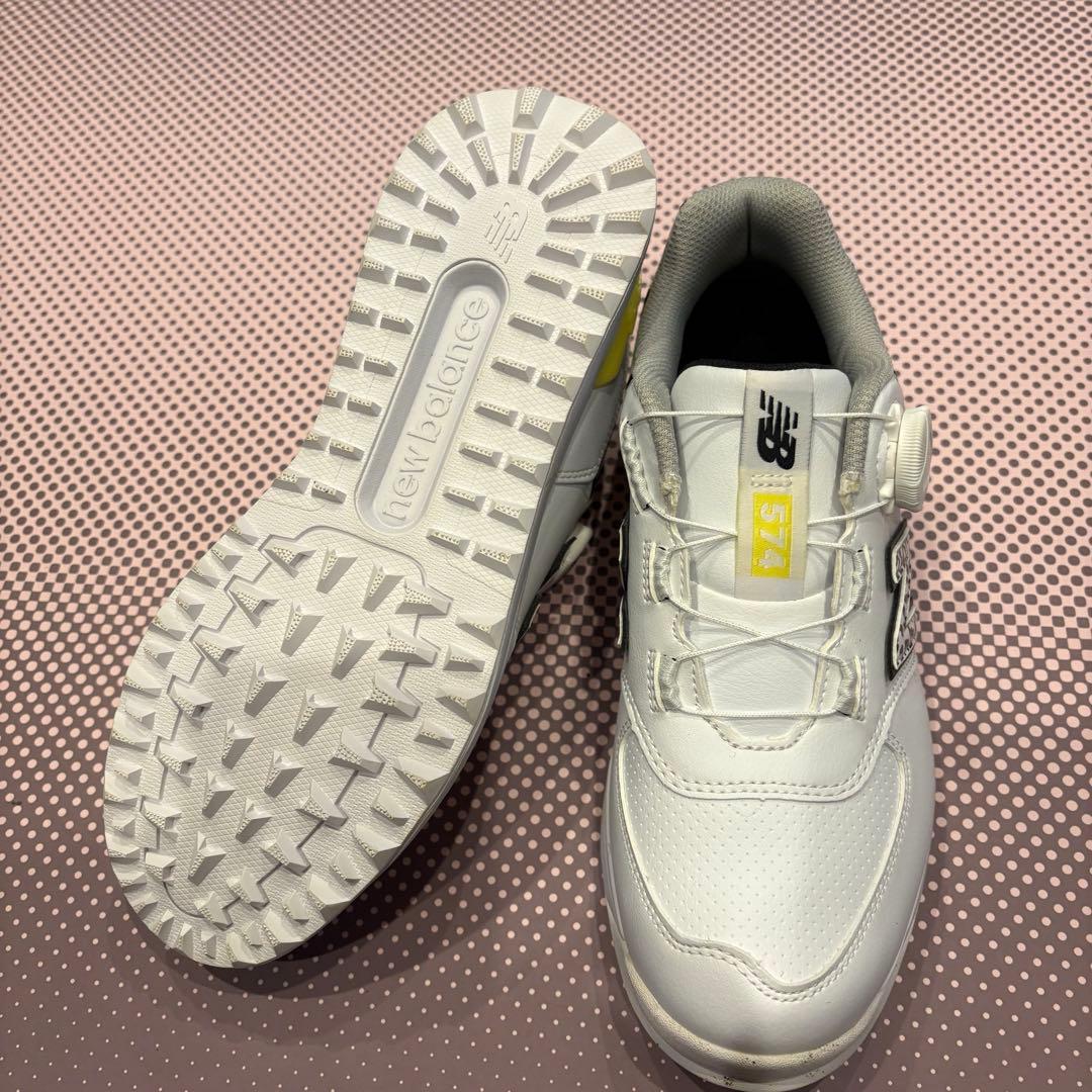 ★ 新品　お値下げ　 レディースゴルフシューズ　23.5