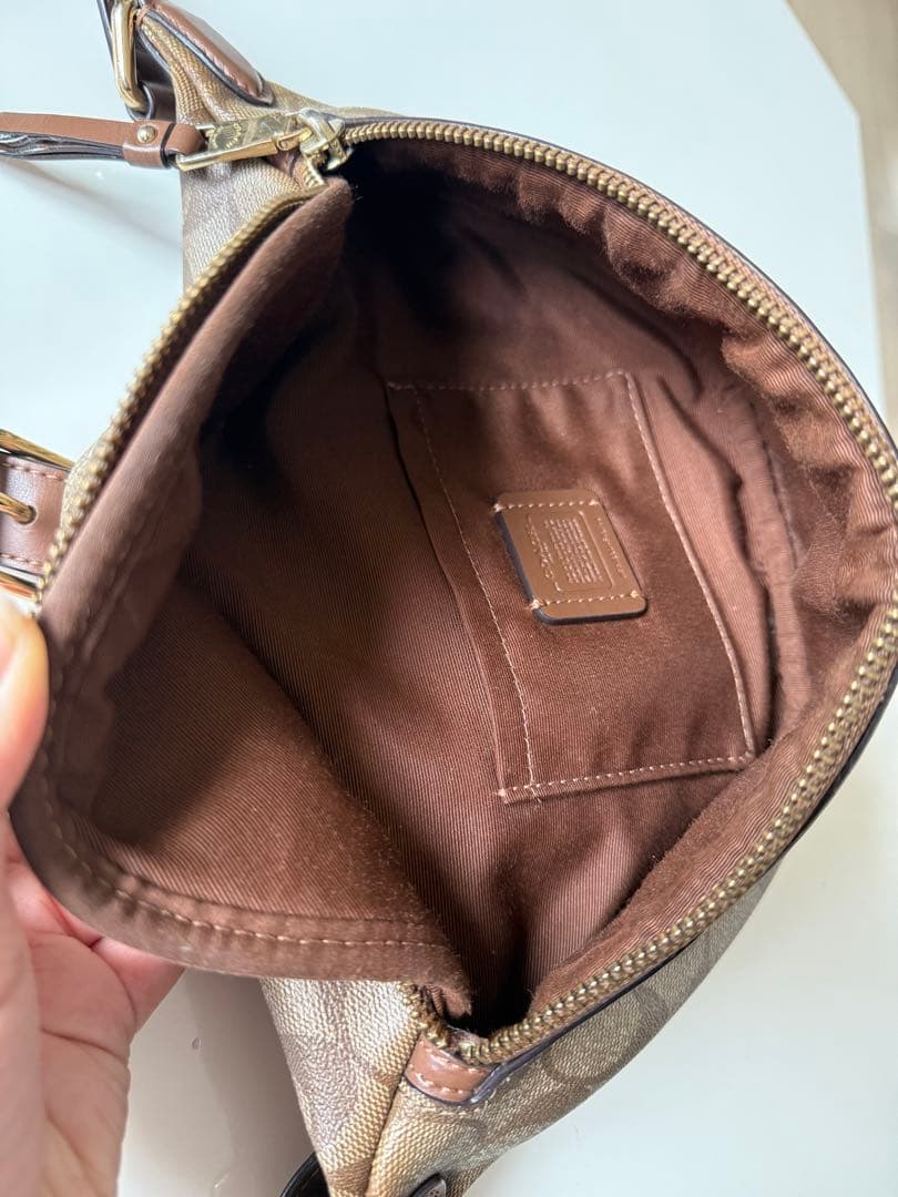 Coach コーチ　ボディバッグ・ウエストポーチ