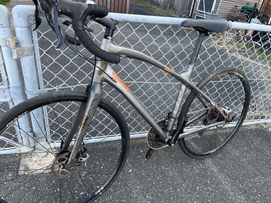 GIANT ANYROAD DISC SORA 3×9S