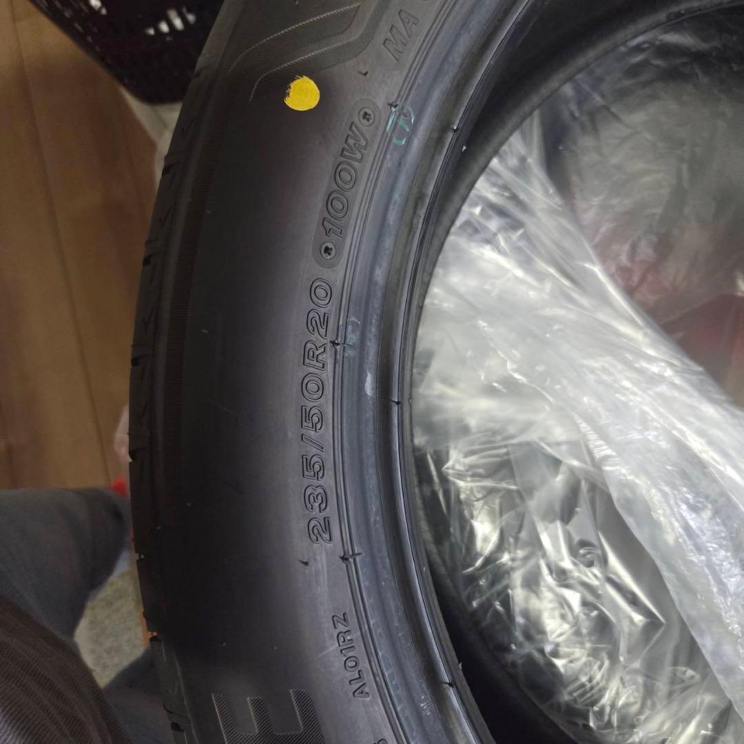 235/50R20 タイヤのみ4本