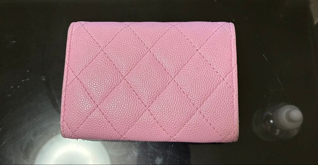 CHANEL ピンク キルティング三つ折り財布