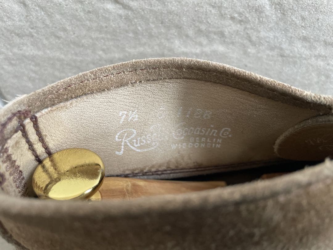 Russell Moccasin Co. モカシン ベージュ
