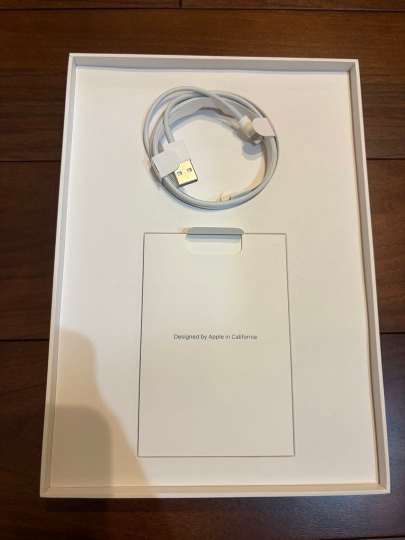 iPad 第6世代 32GB Wi-Fiモデル シルバー