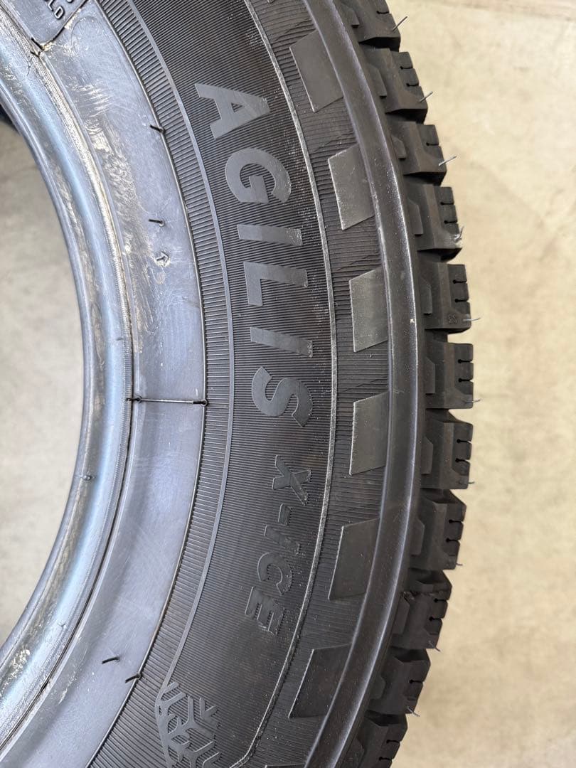 MICHELIN 195/80R15LT スタッドレスタイヤ 4本セット