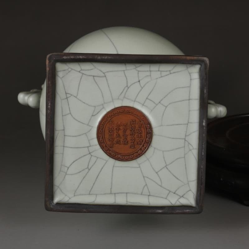 宋官窯汝窯双耳賞瓶  装飾品 現代工芸品 美術品 置物