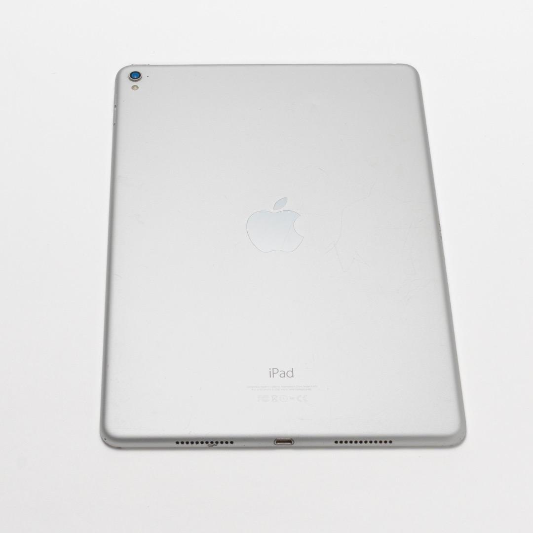 iPad Pro 9.7インチ 32GB Wi-Fiモデルおまけ付き　A1673