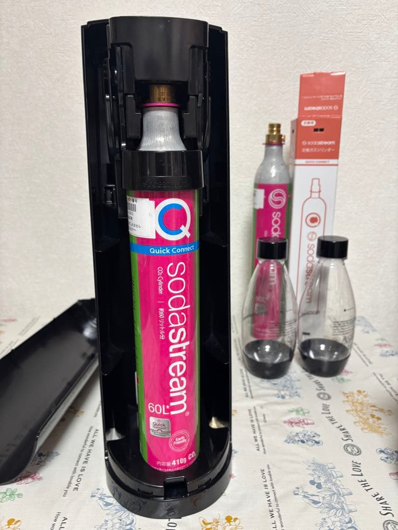 【美品・お得】ソーダストリーム　炭酸2本　ボトル3本