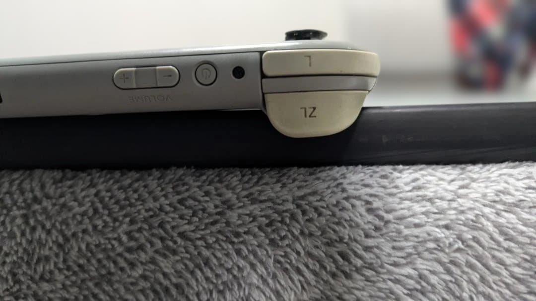 の*ー様 Nintendo Switch Lite ザシアン・ザマゼンタ 純正