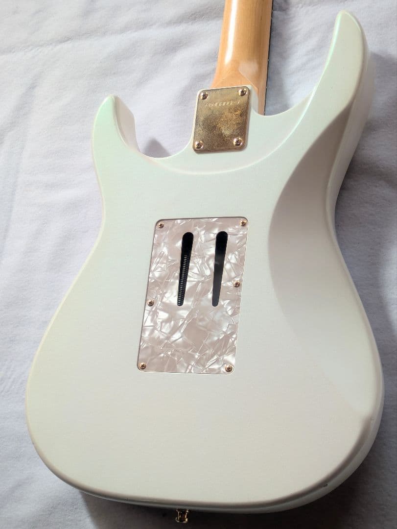 FERNANDES LA-80KK L'Arc〜en〜Ciel kenモデル