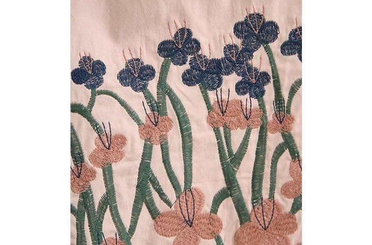 Emago／淡いピンク❁︎エンブロイダリーギャザースカート ロング丈刺繍花柄